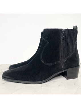 New! Donald Pliner Banks Black Suede Bootie 8 1/2